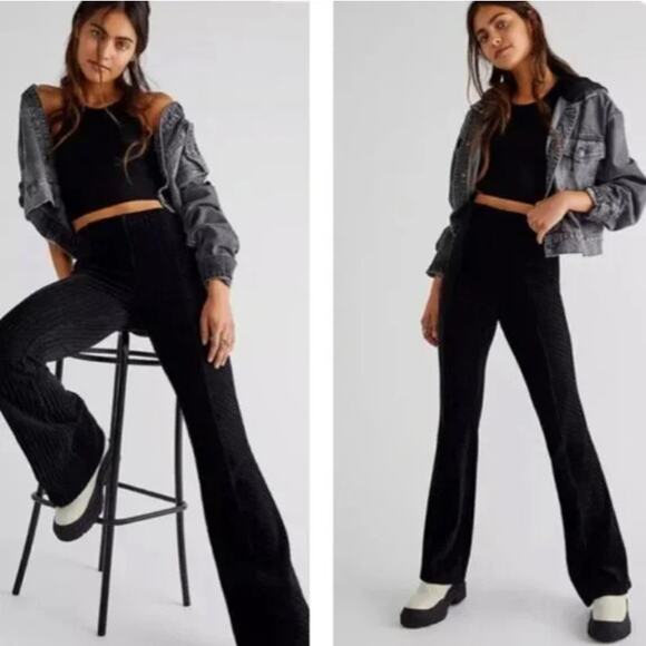 Free People Pull-On Velvet Ribbed Black Flare Pants Womens Size S Boho Y2K 70s - Picture 1 of 12
